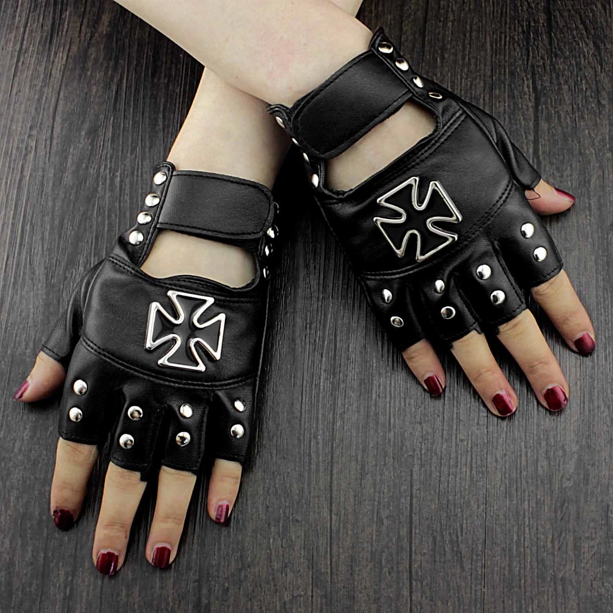 Gants Cuir Cloutés / Punk / Biker