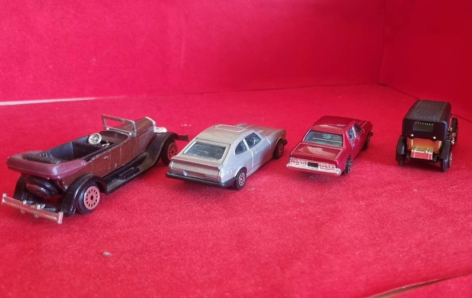 Lotto 4 Modellini Vintage 1/64 No Matchbox No Majorette No Polistil  - Immagine 3 di 4