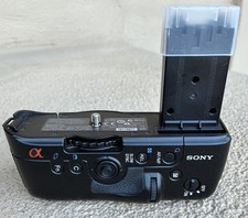 Sony Vertical Grip Battery Grip VG-C90AM for DSLR-A900  DSLR-A850