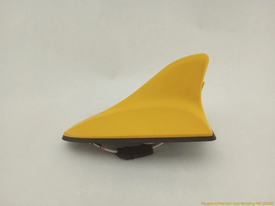 Antena de teto Hyundai Genesis COUPE barbatana de tubarão amarela compatível com 2009-2012 09 10 11 12 - Imagem 3 de 4