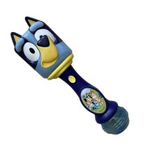 Battery-Powered BLUEY Light and Sound Bubble Wand Machine Disney Works Great 