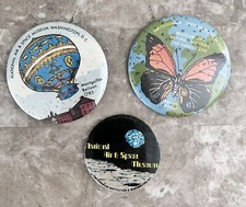 (3) Vintage Smithsonian Institute and Air & Space Museum Washington DC Buttons