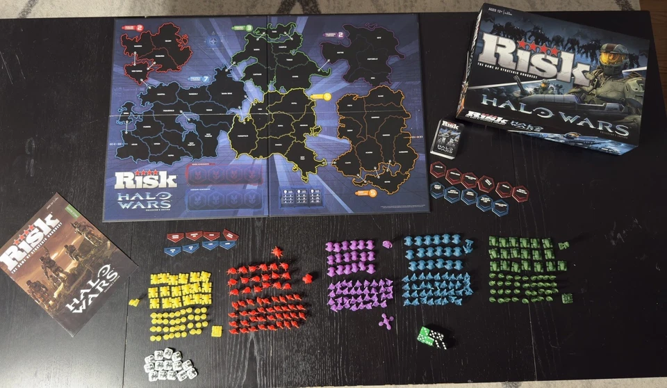 Risk Halo Wars Collector's Edition Board Game 2009 Hasbro (Missing Few Pieces) - Image 2 of 4
