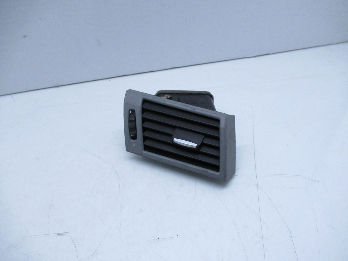 04-10 BMW E83 X3 FRONT RIGHT PASSENGER SIDE AC HEATER AIR VENT OEM 