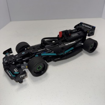 LEGO Technic Mercedes-AMG F1 W14 E Performance Pull-Back set (42165) Read