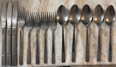 CUS3 STAINLESS by Customcraft Glossy, Textured Hdl, Dots 13pc set