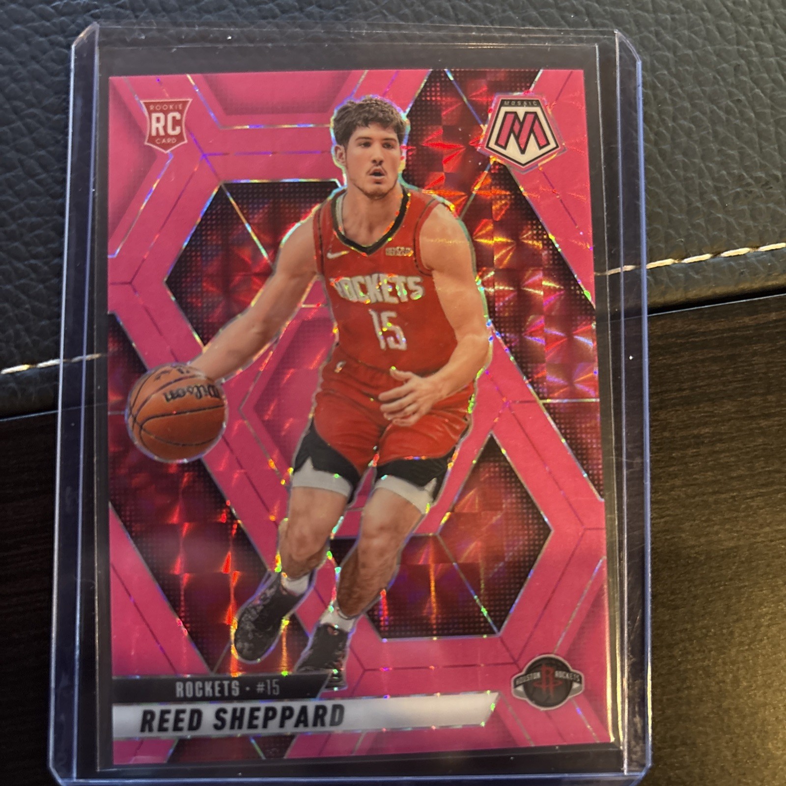 2024-25 Panini Mosaic Reed Sheppard #249 Pink fluorescent Mosaic Prizm (RC) 4/10