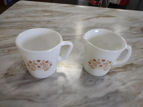 Pyrex D Handle White 1 Coffee Cup 1 Creamer Summer Impressions Ginger Brown exc