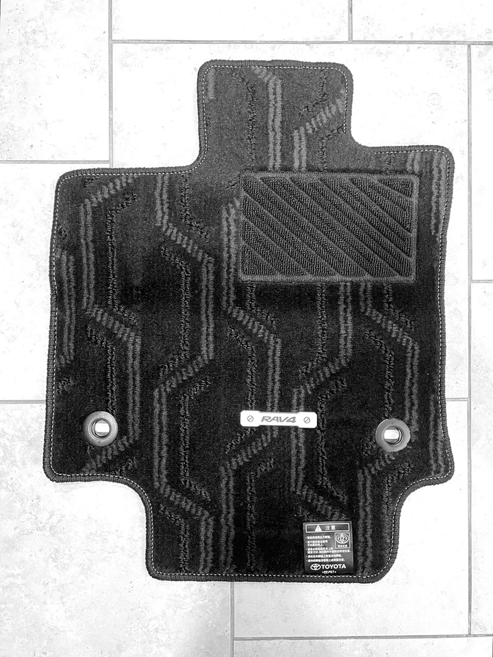 Alfombrillas/alfombra Toyota Rav4, juego de 5 piezas, 2019-2025, originales OEM, negras Foto 2 de 4