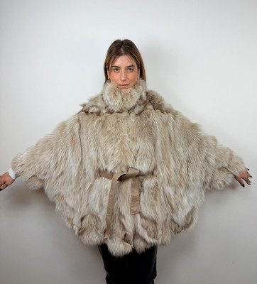Luxury Fur Cape, Snow Top  Fur  Cape, Fur Wrap, Top Quality Fox Fur Jacket