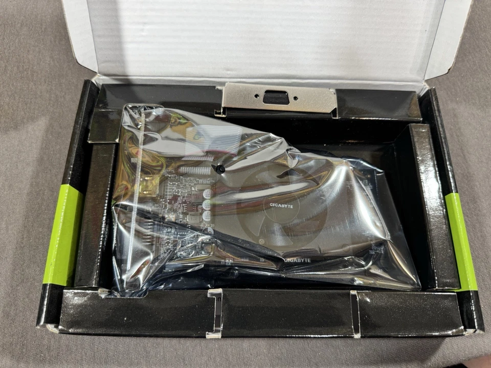 New GIGABYTE GeForce GT 710 2GB DDR5 Graphics Card GV-N710D5-2GIL - Image 3 of 4