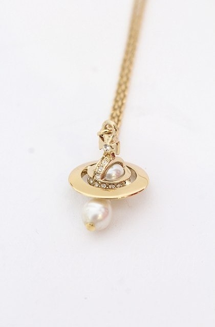 Aleksa pendant