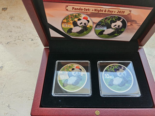 60 g Silbermünzen Satz Panda Night & Day Farbe 2020 Original Verpackt