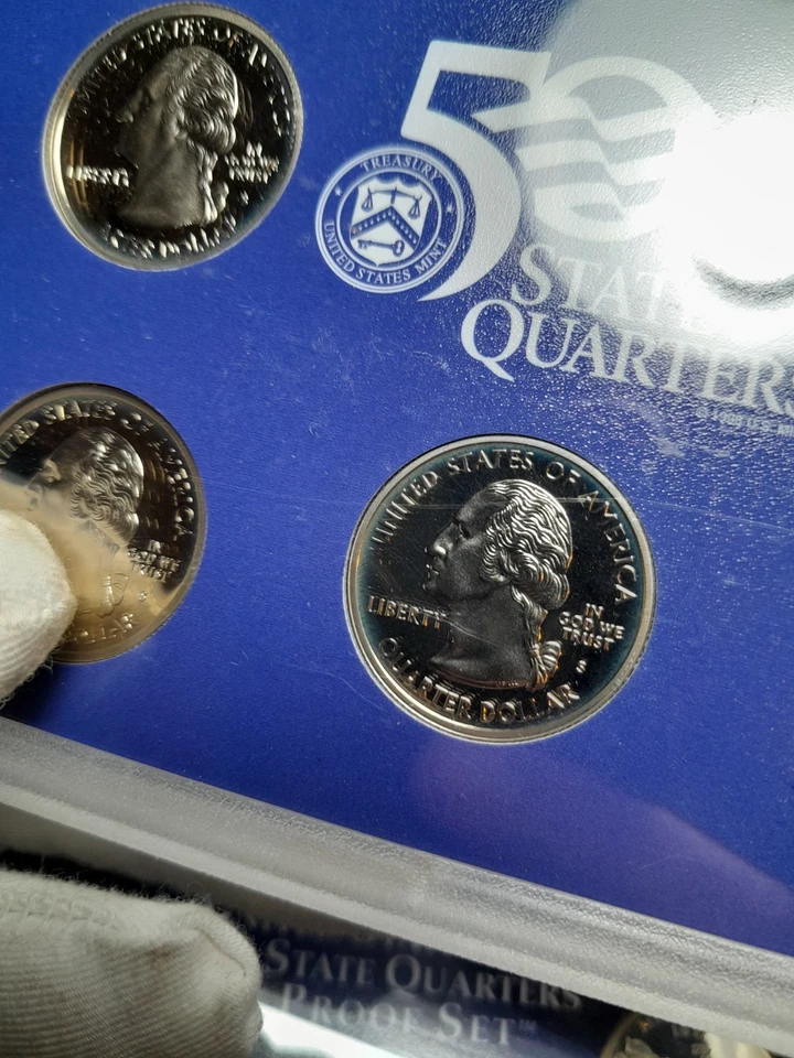 !!bid Now!! (3) 2002 Quarter Proof Sets Nice Natural Tone On Some Quarters - Image 3 of 4