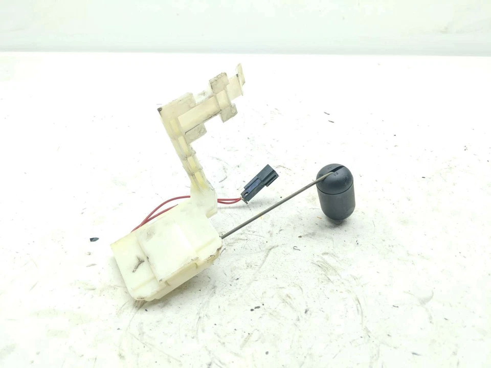 Medidor de unidad de envío de combustible Harley Davidson Street Glide 15 FLHXS Foto 3 de 4