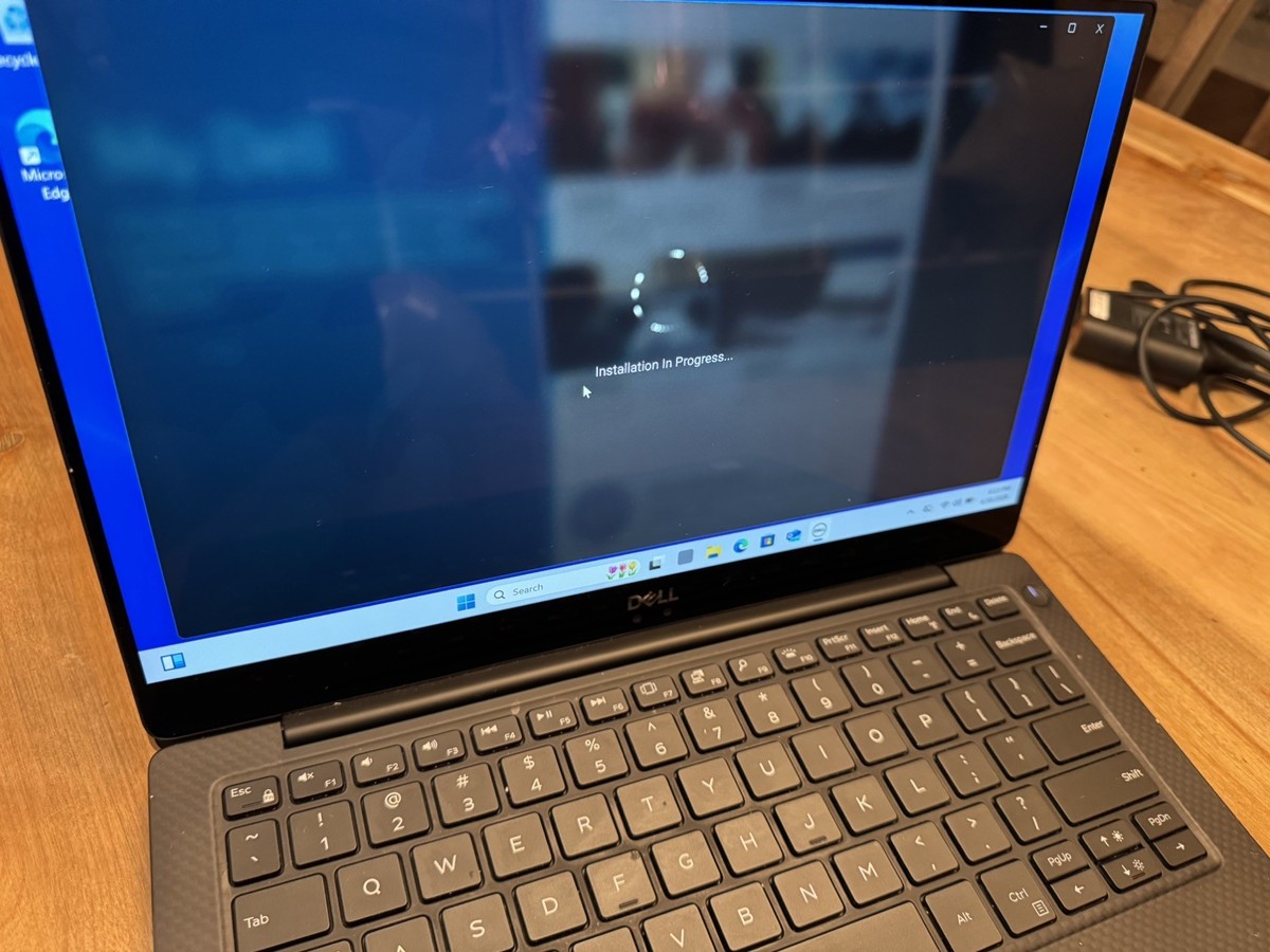 Dell XPS 13 9370 4K UHD Touch i7-8550U 16GB RAM 1TB SSD Windows 11