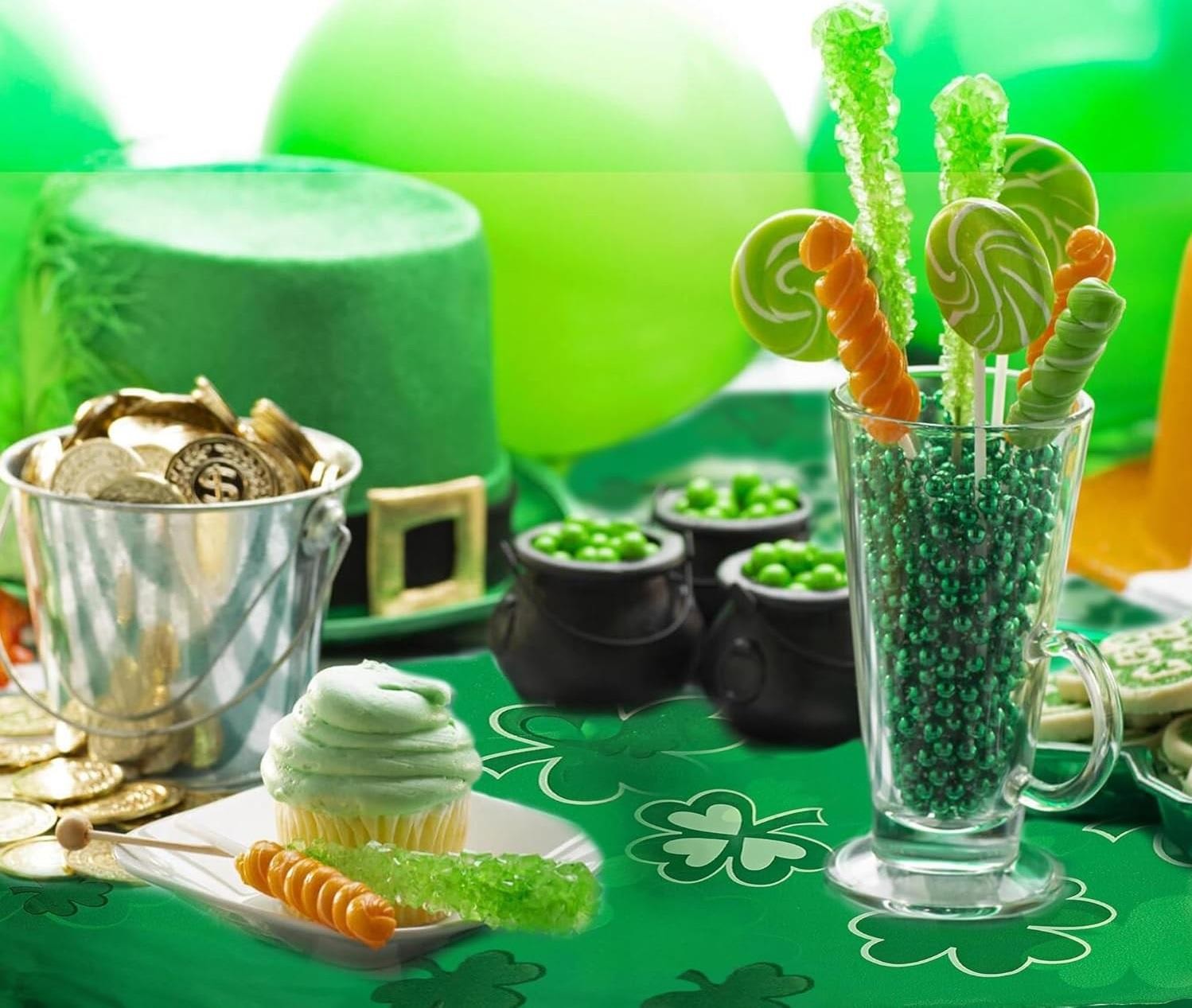 St Patrick's Shamrocks on Green Plastic Print Table Cover Roll 100ft x 40"W #449