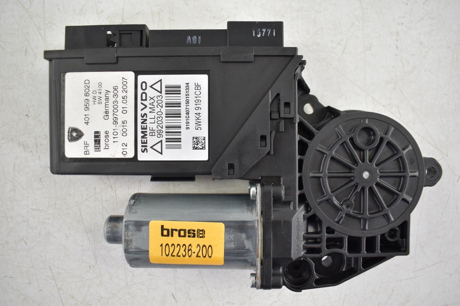 Lamborghini Gallardo 2008 Front Right Window regulator P/N 401959802D