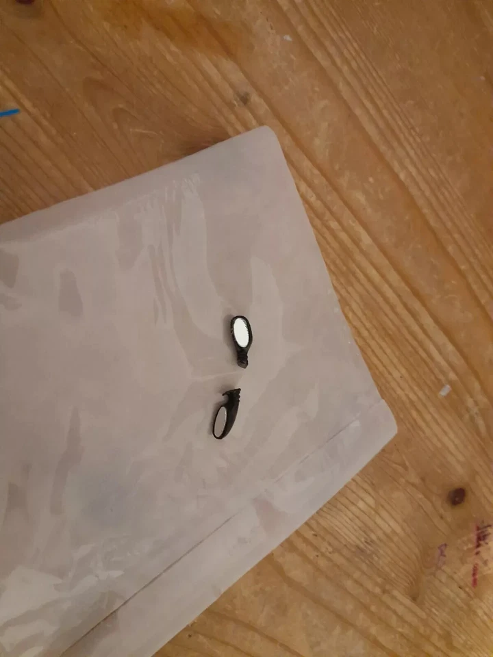 Espejos retrovisores de repuesto escala 1:18 328 o 308 modelo Mondial Ferrari coches repuestos Foto 2 de 3