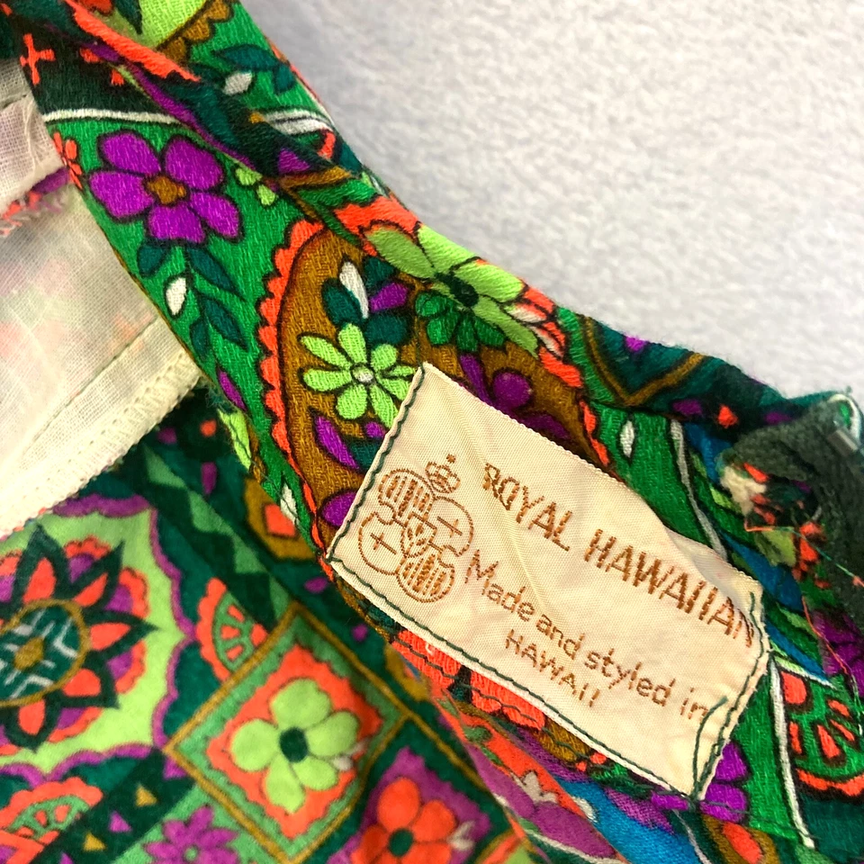 Vestido maxi vintage de los años 60 / 70 de Royal Hawaiian XS con patchwork floral para playa Foto 4 de 4