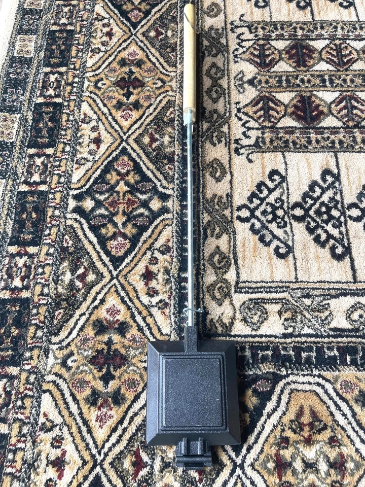 Coghlan's Cast Iron Camp Cooker, Camping Cookware Sandwich Toaster Fire Grill - Image 3 of 4