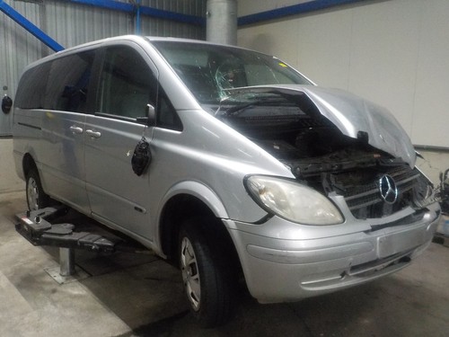 Puerta trasera izquierda mercedes-benz viano cdi 2.0 - Imagen 9 de 12