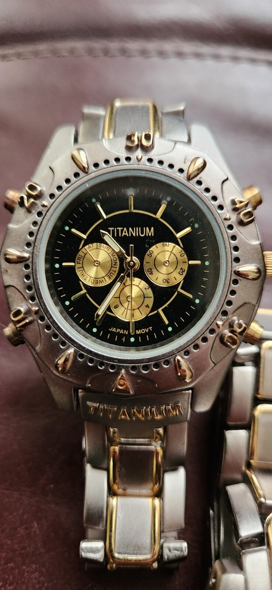 reloj titanium