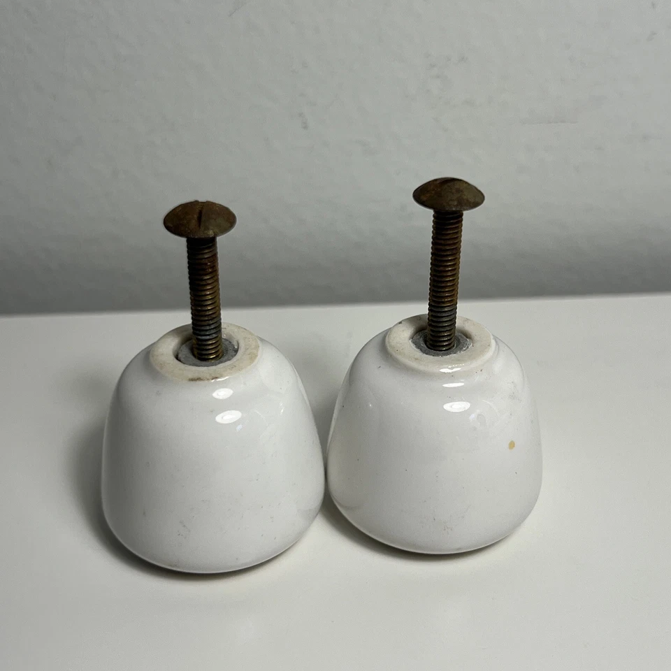 Antiguo par de herrajes de perilla de cajón de porcelana vintage para tirar de hojas de arce dorado Foto 3 de 4