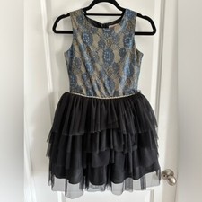 Nanette Lepore Girls size L 14 BNWT gorgeous dress