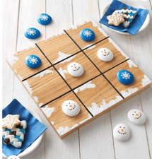 Christmas Board Game - Tic-Tac-Toe with Christmas Pieces - Snowman/Snowflake