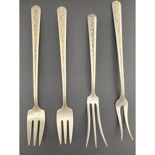 Set of 4 Vintage Towle Sterling Silver Rambler Rose Cocktail/Pickle Forks 68g