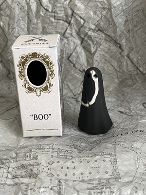 York Ghost Merchants Boo Snake Style Ghost - Mr Pye gestempelt