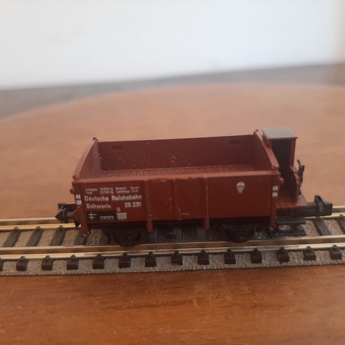 Fleischmann - Scala N  - Carro Schwerin  con garritta  - Ref. 8212 -  no boxed | Condition: Usato