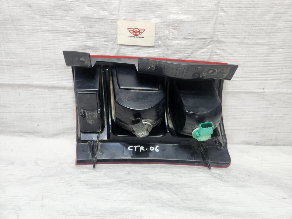 Luz trasera izquierda izquierda lado del conductor Dodge Caravan 2008-2010 OEM 05113205AB Foto 3 de 4