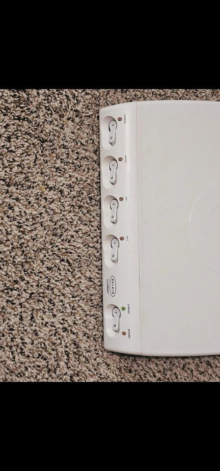 Belkin SurgeMaster Under Monitor Surge Protector 5 outlets & phone lines - Image 3 of 4