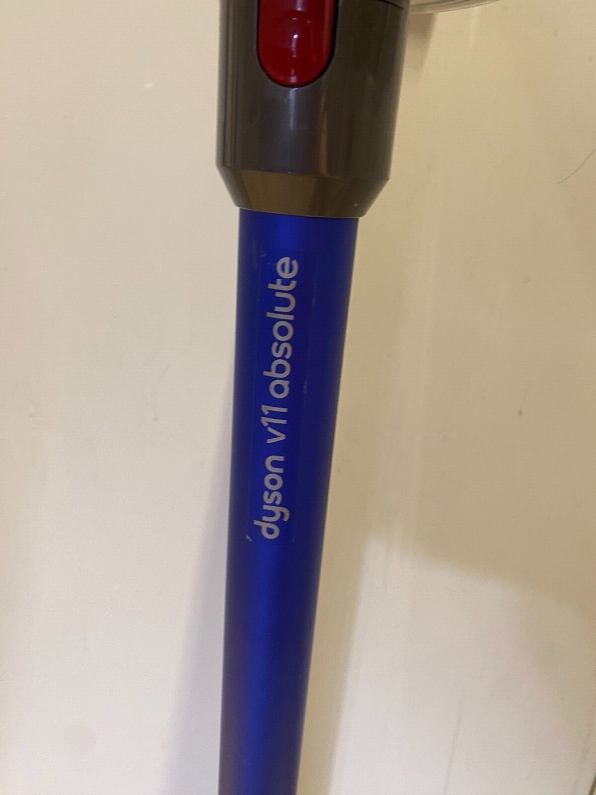 Dyson V11 Absolute Cordless Handheld Vacuum Cleaner blue 760