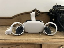 Oculus Quest 2 - Advanced All-In-One Virtual Reality Headset - 256 GB