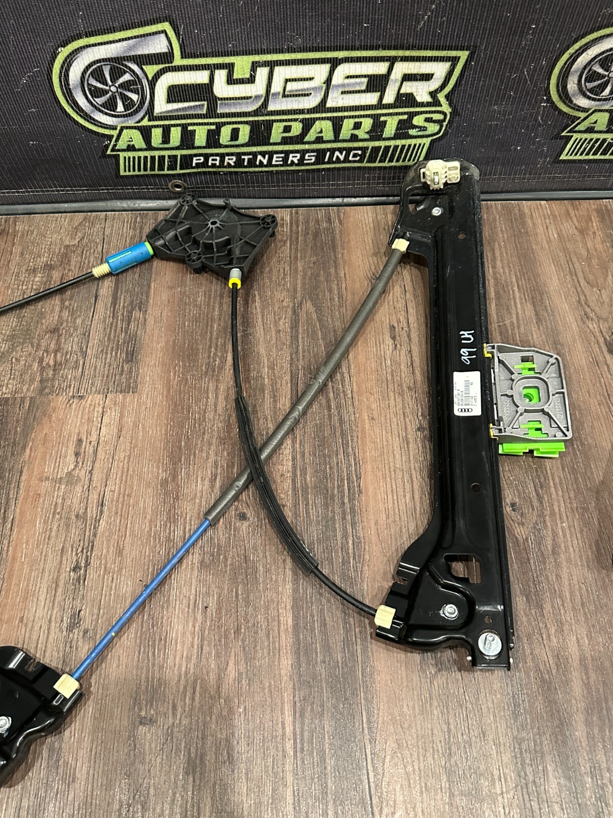 2021 AUDI R8 LEFT WINDOW REGULATOR ASSEMBLY OEM 4S8 837 461 B