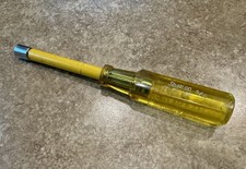 Snap-on Nut Driver Nd110 516 Yellow Hard Handle - Insulated - U.s.a. Snap-on Nut Driver Nd110 516 Yellow Hard Handle - Insulated - U.s.a.