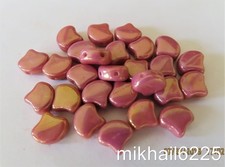 20 7.5 x 7.5 mm Matubo Ginkgo Leaf Beads: Luster - Metallic Red