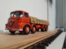 Corgi Classics 13905 Rugby Cement Foden S21 8-Wheel Platform Lorry 1:50 Scale