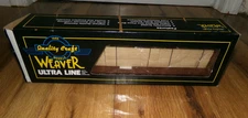 *DAMAGED** Weaver Ultra Line Pennsylvania Bulkhead Flat Car w Lumber Load 473946