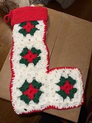 C84-Vintage Christmas Stocking Granny Square Crochet Cottagecore Green Red White