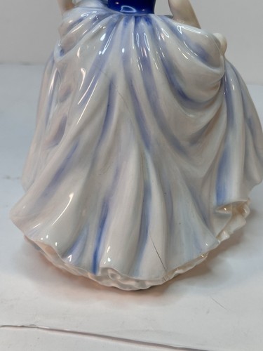 DAMAGE 2003 Royal Doulton Susan Figure Of The Year 2004 Bone China Classics - Picture 9 of 12