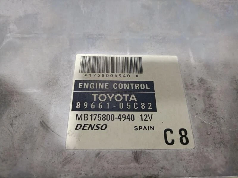 8966105C82 centralita motor uce para TOYOTA AVENSIS STATION WAGON ( T25 ) 2.2 - Immagine 4 di 4