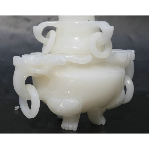 6.5" Chinese White Jade Carved Dragon Head Beast Tripodia Incense Burner Censer - Imagen 8 de 11