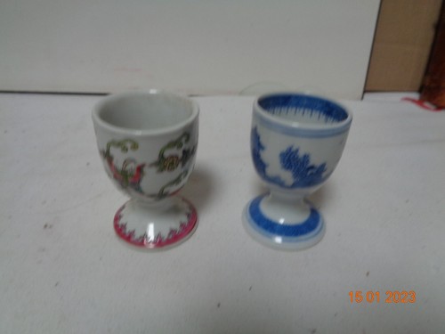 BIA International - Lot De 2 Coquetiers En Porcelaine Chasing Chickens Par Clare Mackie
