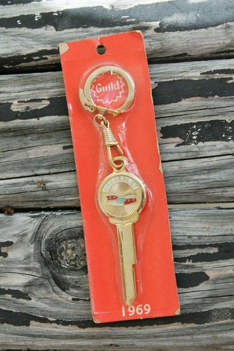 Chevrolet Gold Bowtie 1969 GM Key - Picture 3 of 4
