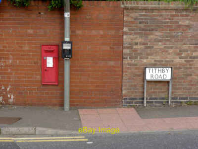 Photo 6x4 West End postbox (ref. NG13 98) - Bingham  VR B-size wallbox at c2012