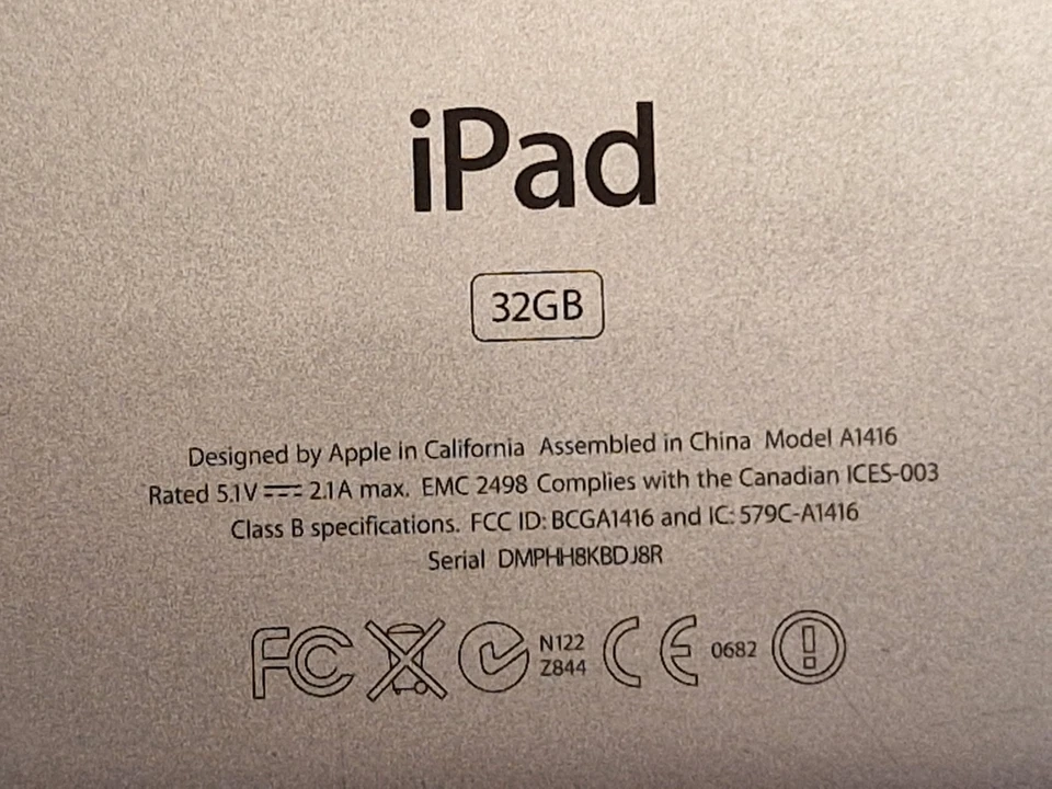 Apple iPad 3. Gen.  (A1416)  32GB,  9,7 Zoll,  Silber,  WiFi - ohne Ladekabel - Bild 2 von 4